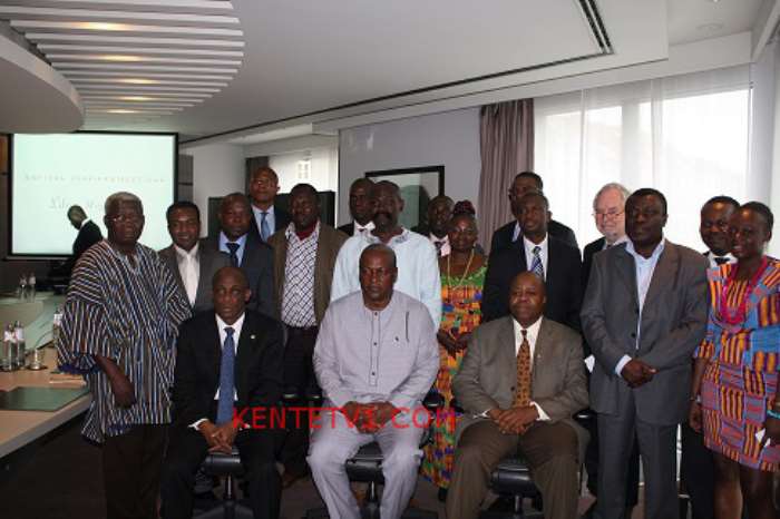 GROUP PICTURE WITH THE PRESIDENT, FINANCE MINISTER & AMBASSADOR BROWN