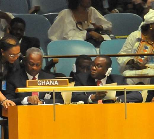 GAC DIRECTOR GENERAL, DR. ANGELA EL-ADAS SHARING SOMETHOUGHTS WITH VP JOHN MAHAMA.  Photo credit: Office of the Vice President