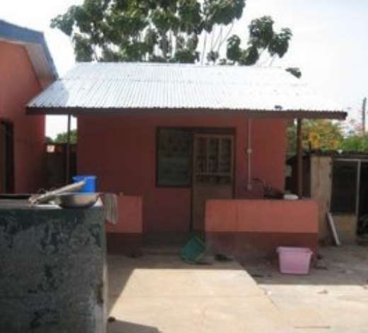 the little house/room i am staying in