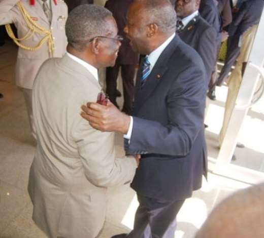 DSC 7369 PRESIDENT MILLS INVITING IVORIAN COUNTERPART TO LUNCH