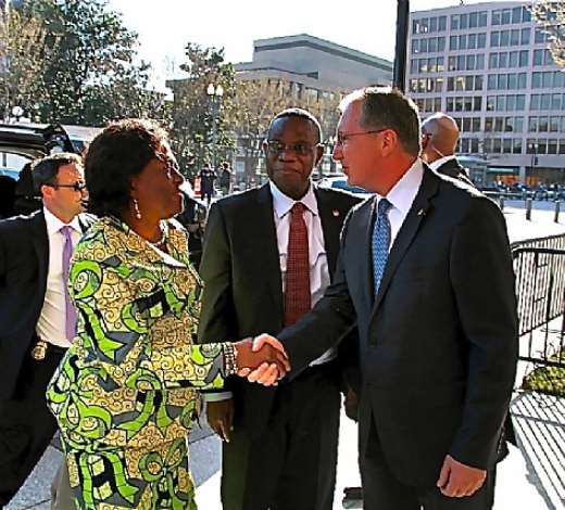 PRESIDENT J. E. A. MILLS AND DR. NAADU MILLS BEING OFFICIALLY WELCOMED TO THE UNITED STATES OF AMERICA