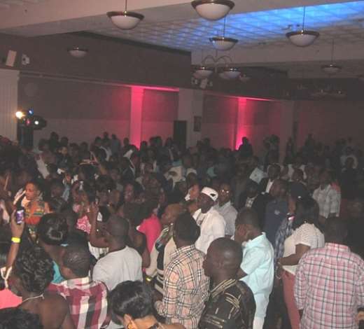 CROWD SHOT