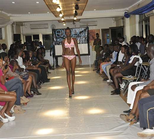 Ghana Exopa Wannabe Models Rock In Bikinis