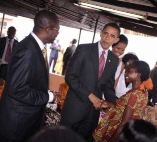 US President Barack Obama (C) with First Lady Michelle Obama (2-R) greet expecting mothers during their participation in a maternal health program tour at LA General Hospital in Accra, Ghana 11 July 2009. President Obama is spending the day in Ghana addressing Parliament, visiting a maternal health program and touring Cape Coast Castle. EPA/SHAWN THEW