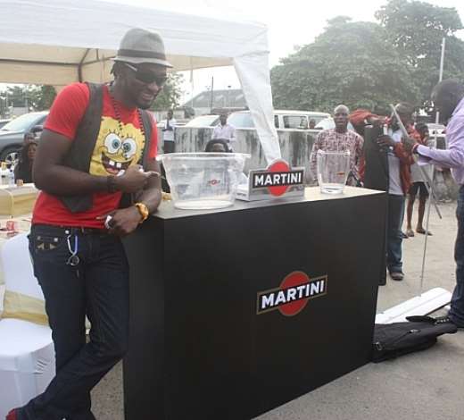 UTI WITH MARTINI STAND