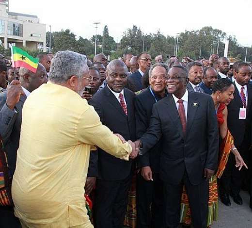 President Mills exchanges greetings with Fmr President Rawlings at the unveiling ceremony of Nkrumahs Statue