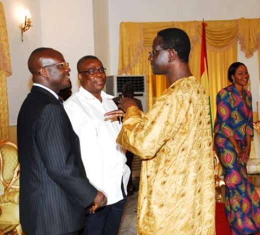 DSC5066 DR AJDEI NATIONAL CHAIRMAN NDC IN TALKS WITH NPP CHAIRMAN ANF NANA OHENE NTOW THE GENERAL SECRETARY