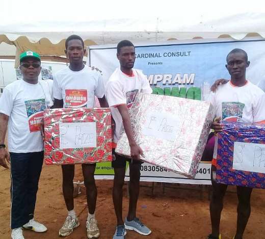 Ningo Prampram Holds Homowo Marathonas Winner Gets Educational Scholarship