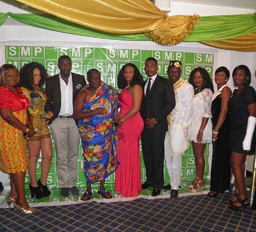 THE STARS IN A POSE WITH NANA PRAH