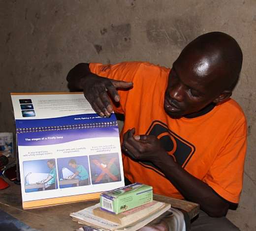 Barefoot Power- Flexible solar products for the poor: Demonstrating how to use a Barefoot Power lamp