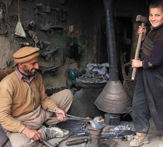 GIZ/INTEGRATIONBrighter prospects for rural AfghanistanAdjusting the blade angle of Feyzabads hydro turbine