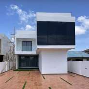 Newly built executive 4 bedrooms houses for sale