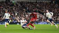 PL: Liverpool hold on to beat nine-man Tottenham