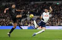 PL: Dominic Solanke scorpion kick dents Manchester City title hopes