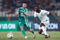 Striker Amoura has key role as Algeria seek AFCON redemption