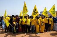 Chad junta chief takes campaign to opposition stronghold