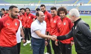 CAN 2019: Egyptian President visits National Team in anticipation of CAN