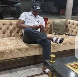 Alleged Youngest Billionaire, Tunde Biletiri challenges Huspuppi, Mompha