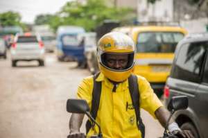After 30 years of turmoil for the postal service in the Democratic Republic of Congo, letter carriers clad in smart canary yellow shirts have finally returned to the streets of Kinshasa