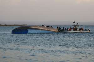 Capsizes are not uncommon in Lake Victoria, and the number of fatalities is often high.  By Stringer (AFP)