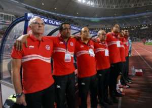 CS Sfaxien coach and former Dutch star Ruud Krol (L) is on track to win the CAF Confederation Cup a second time with the Tunisian club.  By FETHI BELAID (AFP)