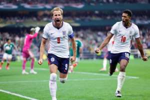 Englands Harry Kane (left) and team-mate Jude Bellingham (right) will spearhead the Three Lions against Norway.  By Rodrigo Oropeza (AFP)