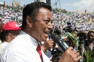 Former president Ravalomanana filled the capitals Mahamasina suburb with his supporters dressed in white, one of his campaign colours.  By RIJASOLO (AFP)