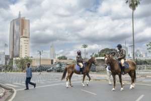 Police shut down roads around central Nairobi to prevent protests.  By Tony KARUMBA (AFP)