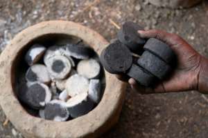 The briquettes look much like the lumps of charcoal sold in Bentiu's marketplace but they are not derived from wood.  By Simon MAINA AFP