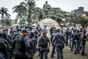 Thousands of foreign nationals have left South Africa ahead of the unofficial deadline.  By Marco LONGARI (AFP)