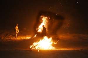 India's third wave has claimed another record 4,000 lives, dashing hopes that the catastrophic recent surge may have been easingfollowing several days of falling case numbers. By SANJAY KANOJIA AFP