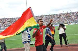 'Apologize To Ghanaians And Earn A Call Up Back To Black Stars' - KP Boateng Urged