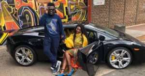 Video recording  on the Twitter handle of Accra-based Hitz FM reveals Bullet's alleged affair with musician Wendy Shay