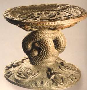 Stool of Oba Eresoyen, Benin, Nigeria, now in Ethnologisches MuseumHumboldt Forum, Berlin, Germany.