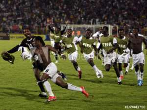 AGYEMAN BADU CELEBRATING WITH BLACK SATELLITES TEAMMATES