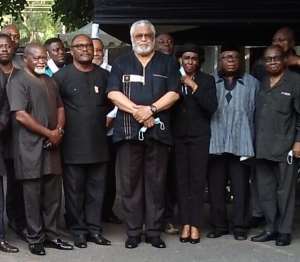 Azumah Nelson Commiserates With Former President Rawlings And Agbotui Family