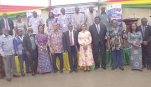 Mahama urges Ghanaian businesses to tap CSIR innovations
