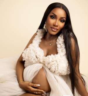 Ronke Tiamiyu Celebrates 37th Birthday, Announces Second Pregnancy