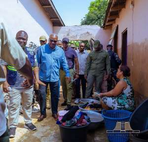 Mahama sympathises, donates relief items to Hohoe flood victims