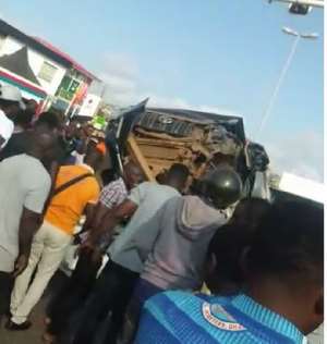 Accra: One Killed As 4 Cars, 2 Motorbikes Collide At Anyaa