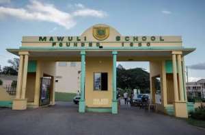 OMSU National President praises Mawuli School 2000 Year Group