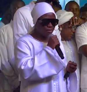 He Loved You And Chose You — Adeyinka Alaseyori Comforts Toluwanisings Widow