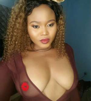 Actress, Pat Pat Ugwu Shares her Breast in Full Glare