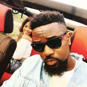 Sarkodie Urges Fans To Be Positive