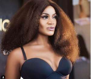 Uche Ogbodo Advices All To Be Themselves ,Reveals Fresh Cleavages