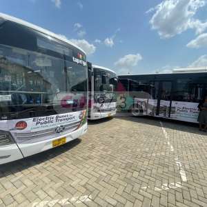Bawumia commissions electric buses, promising 40% reduction in transport costs