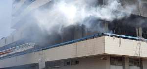 VIDEO: Makola GCB Bank Building Catches Fire
