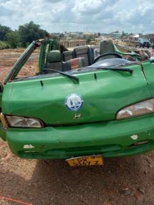 Gory accident on Assin Fosu-Kumasi Highway leaves many passengers in critical condition