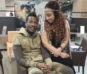 Asamoah Gyan and wife
