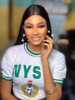 Ex Beauty Queen Completes NYSC, Urges IGP To Tackle Looting By Hoodlums